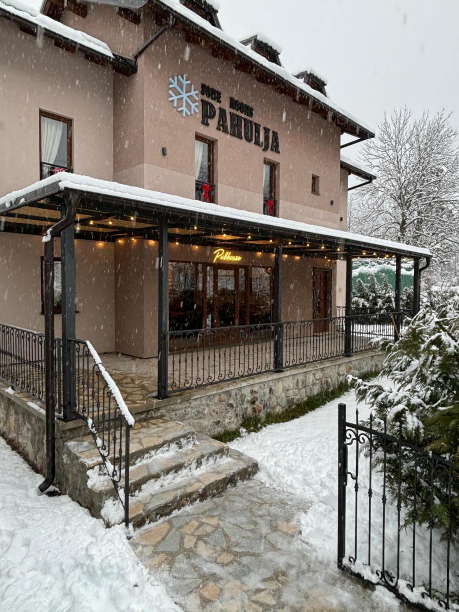 Pubhouse & Rooms Pahulja Колашин Экстерьер фото
